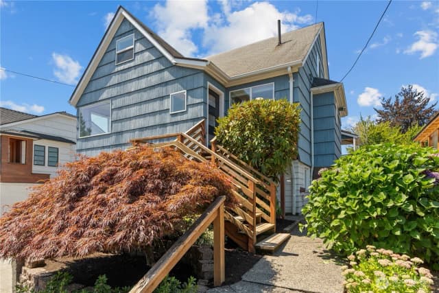 Property photo for 3717 35th Avenue Sw, Seattle