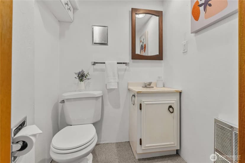 Property photo for 3717 35th Avenue Sw, Seattle photo 30