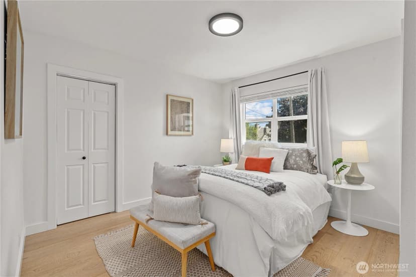 Property photo for 3717 35th Avenue Sw, Seattle photo 16