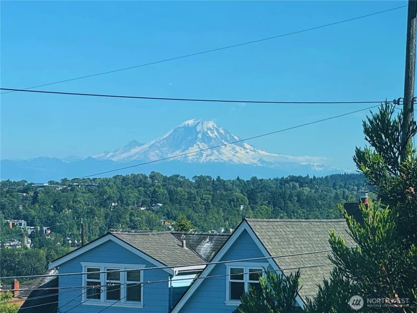 Property photo for 3717 35th Avenue Sw, Seattle photo 37