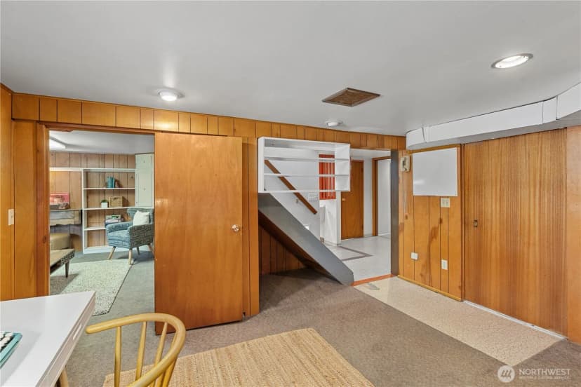 Property photo for 3717 35th Avenue Sw, Seattle photo 27
