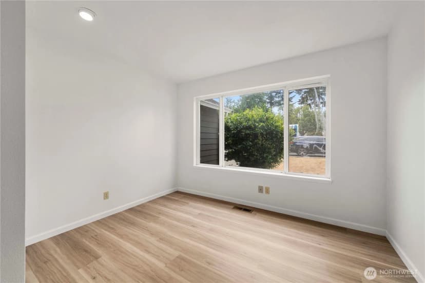 Property photo for 12759 Plateau Cir Nw, Silverdale photo 17