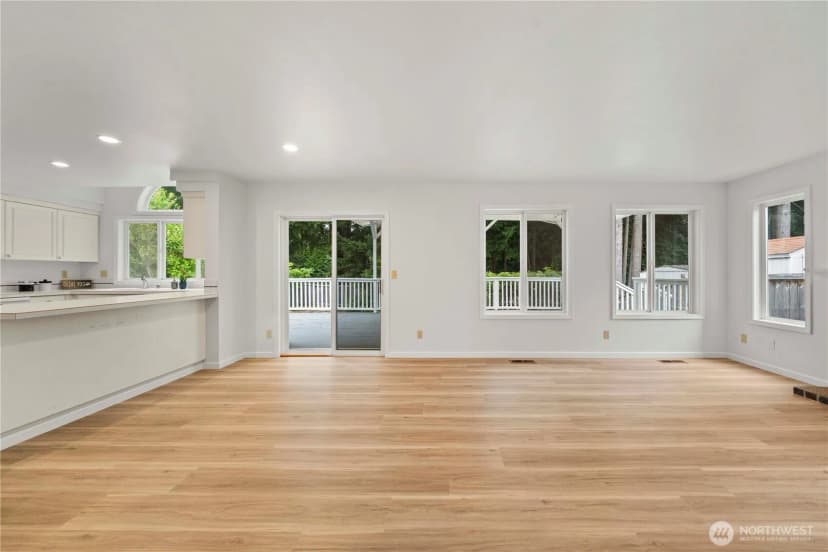 Property photo for 12759 Plateau Cir Nw, Silverdale photo 13