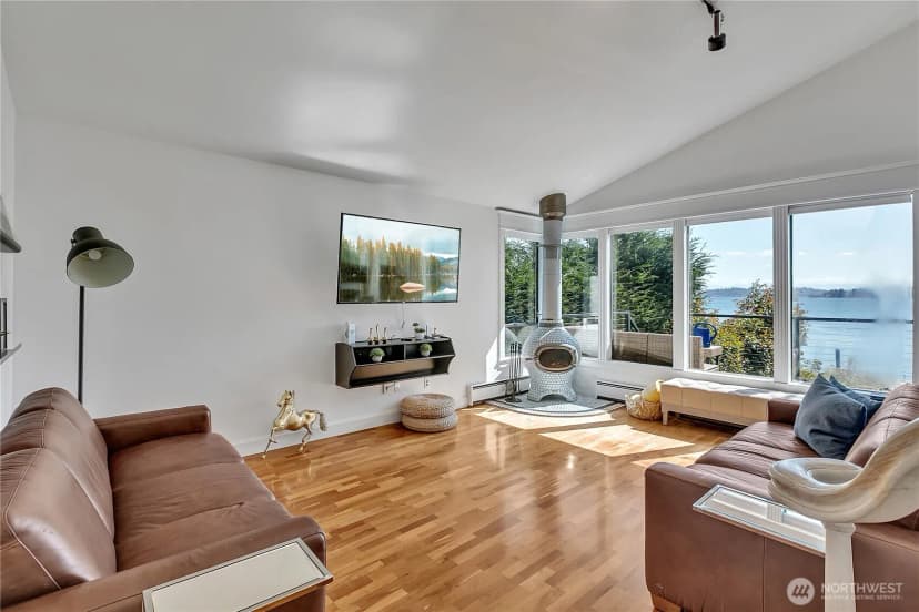 Property photo for 1310 Lakeside Avenue S, Seattle photo 7