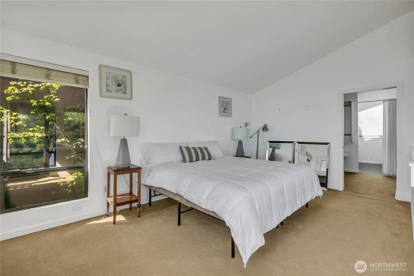 Property photo for 1310 Lakeside Avenue S, Seattle photo 16