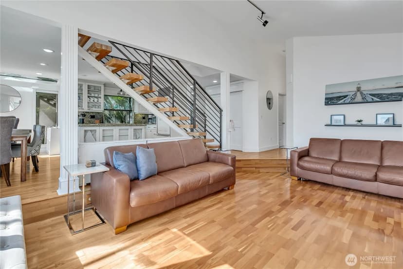 Property photo for 1310 Lakeside Avenue S, Seattle photo 9