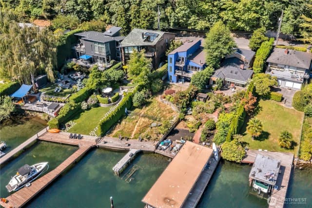 Property photo for 1310 Lakeside Avenue S, Seattle photo 3