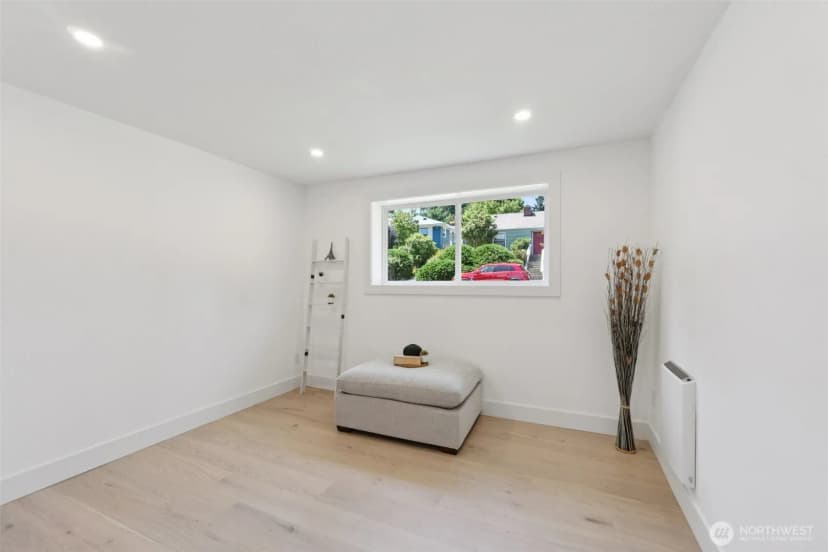 Property photo for 14322 Burke Avenue N, Seattle photo 26
