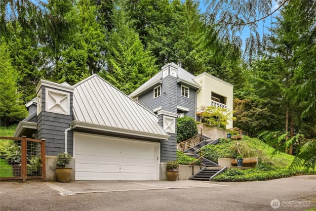 Property photo for 8027 Ne Hidden Cove Road, Bainbridge Island photo 2