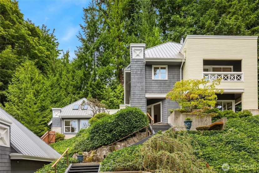 Property photo for 8027 Ne Hidden Cove Road, Bainbridge Island photo 3