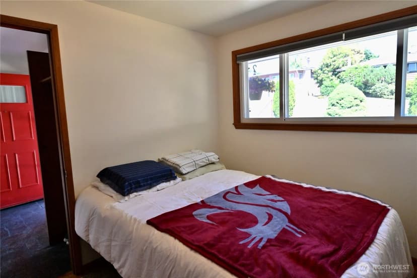 Property photo for 9417 S 38th Street, Seattle photo 10