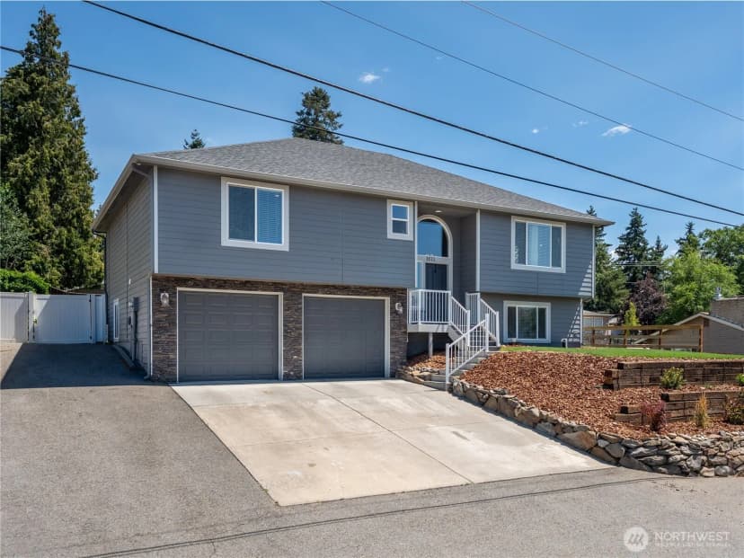 Property photo for 1611 N Astor Court, East Wenatchee photo 3