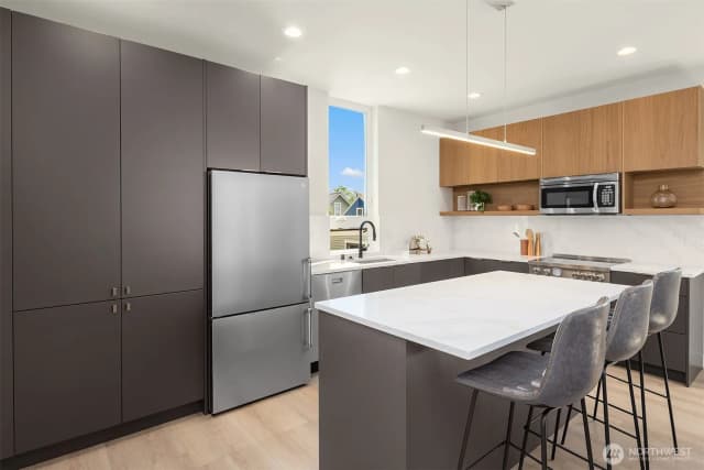 Property photo for 1611 N 50th Street, Seattle photo 5
