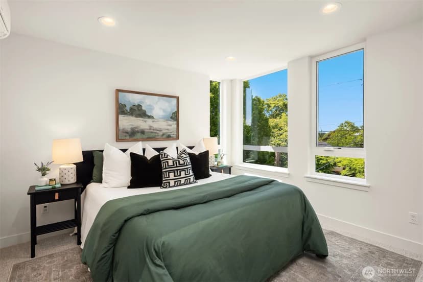 Property photo for 1611 N 50th Street, Seattle photo 15