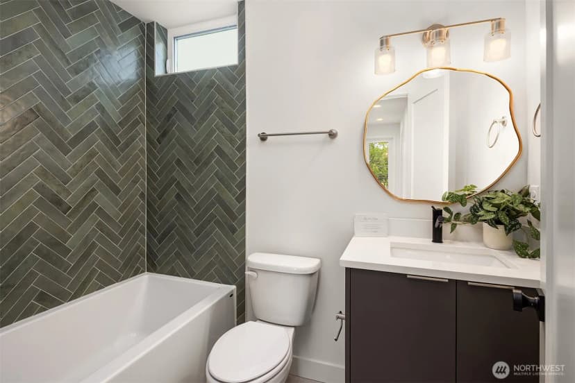 Property photo for 1611 N 50th Street, Seattle photo 21