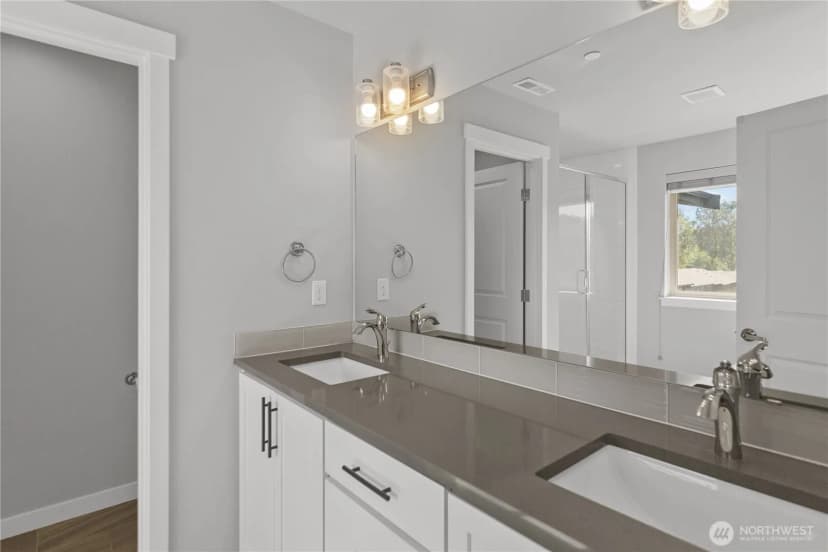 Property photo for 1033 105th Avenue Ct E, Edgewood photo 22