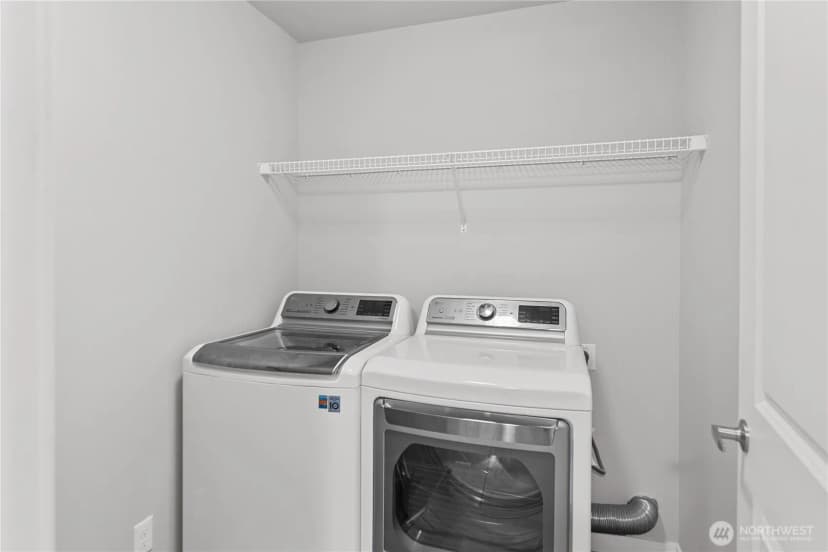 Property photo for 1033 105th Avenue Ct E, Edgewood photo 18