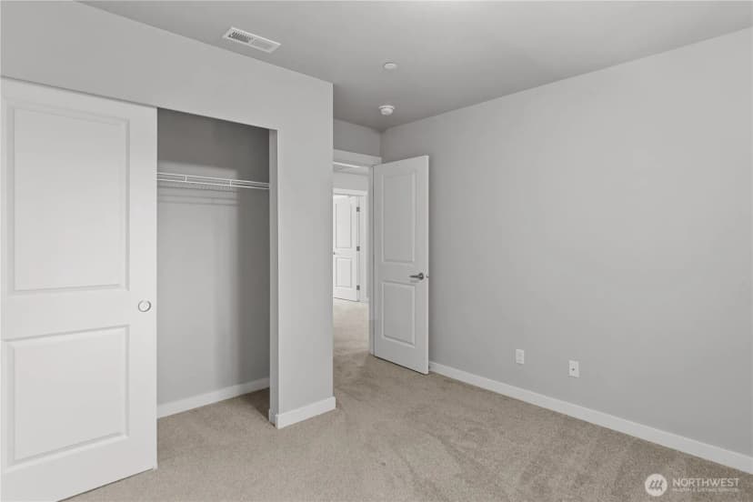 Property photo for 1033 105th Avenue Ct E, Edgewood photo 13