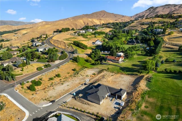 Property photo for 3777 Lucy Lane, Wenatchee photo 3