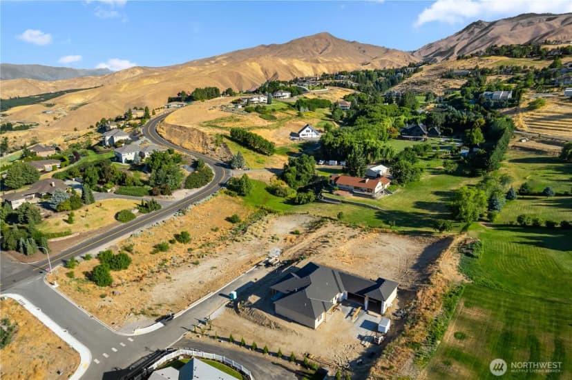 Property photo for 3777 Lucy Lane, Wenatchee photo 3