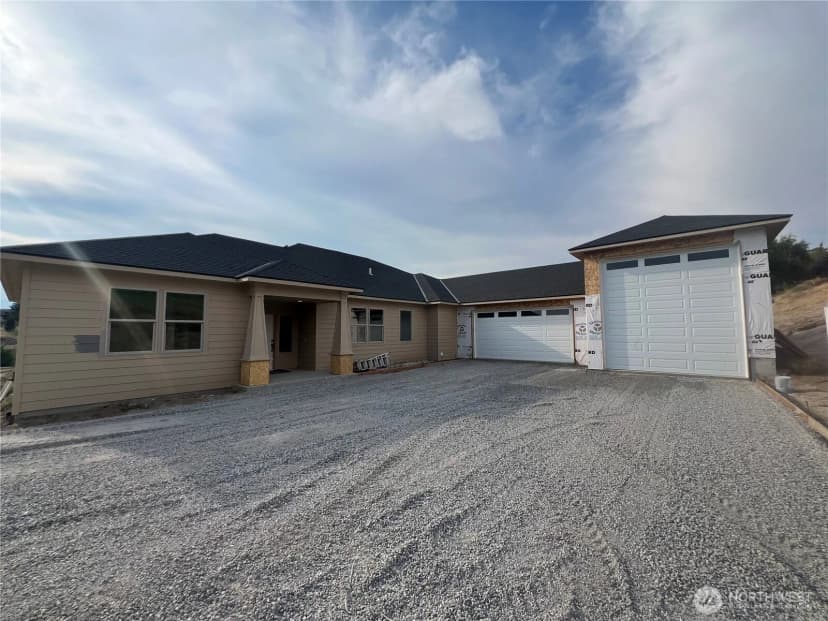 Property photo for 3777 Lucy Lane, Wenatchee photo 10