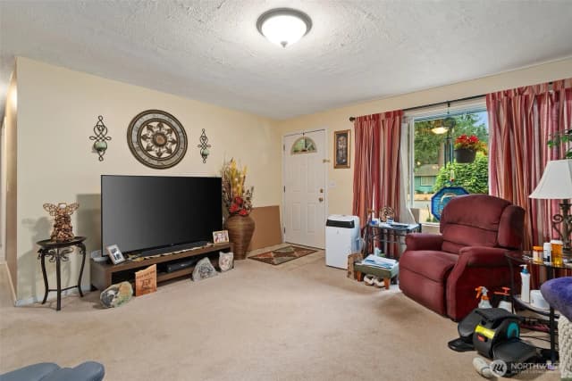 Property photo for 11525 Butler Avenue Sw, Port Orchard photo 3