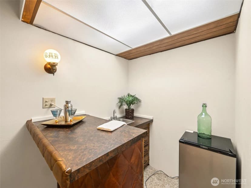 Property photo for 15350 Se May Valley Road, Renton photo 10