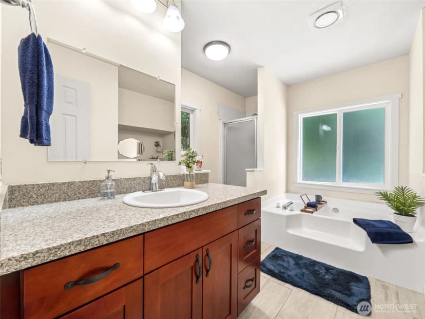 Property photo for 15350 Se May Valley Road, Renton photo 15