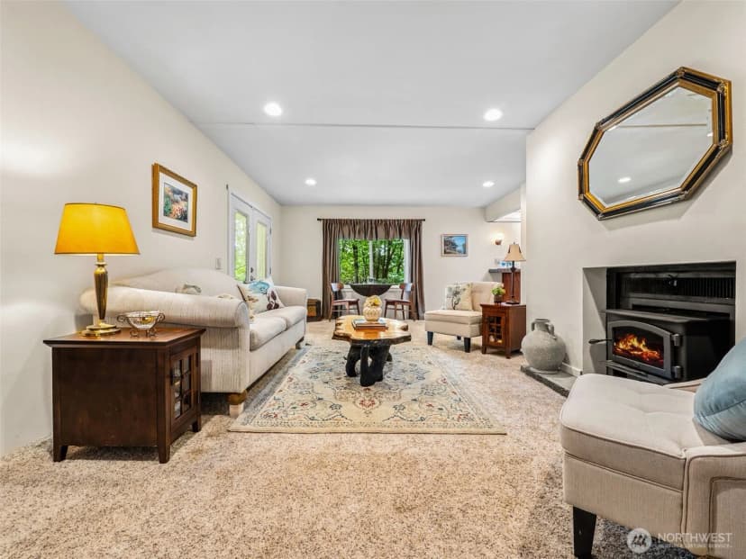 Property photo for 15350 Se May Valley Road, Renton photo 11