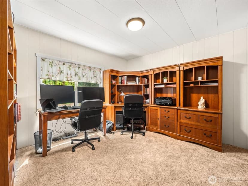 Property photo for 15350 Se May Valley Road, Renton photo 19