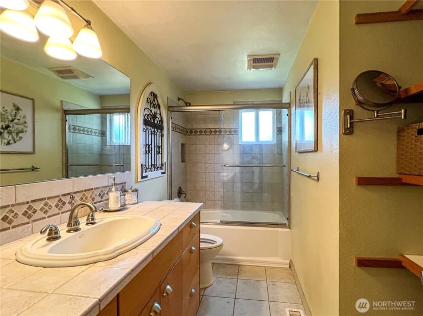 Property photo for 6753 La Monte Drive, Lynden photo 23