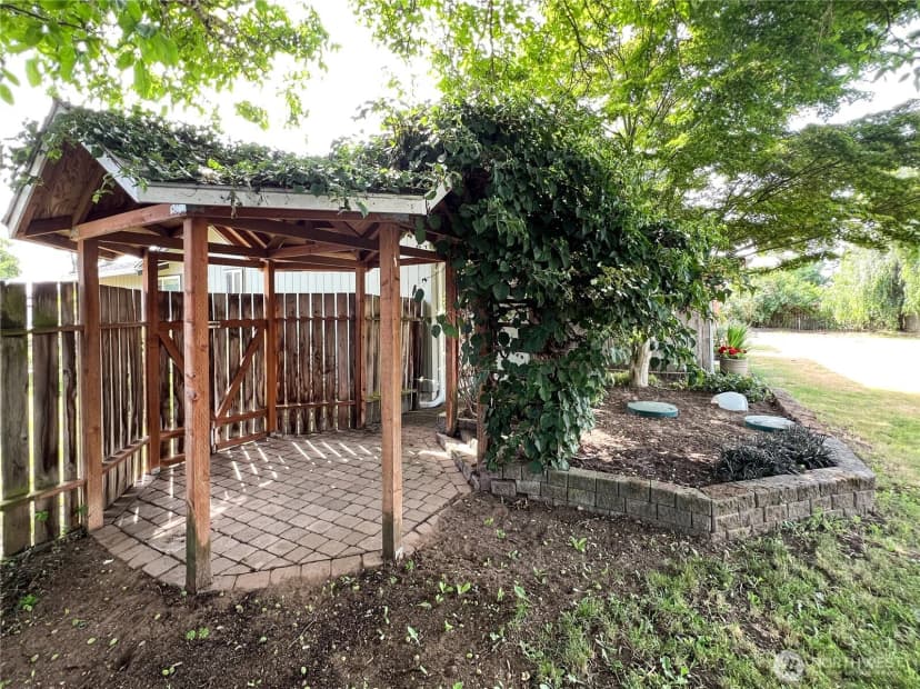 Property photo for 6753 La Monte Drive, Lynden photo 29
