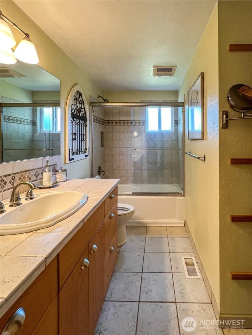 Property photo for 6753 La Monte Drive, Lynden photo 22