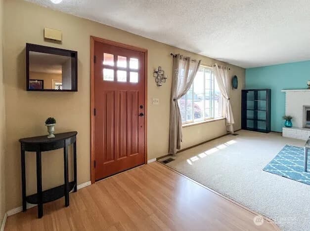 Property photo for 6753 La Monte Drive, Lynden photo 3