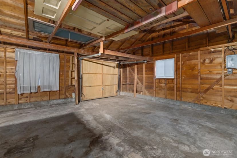 Property photo for 17030 14th Avenue Ne, Shoreline photo 24
