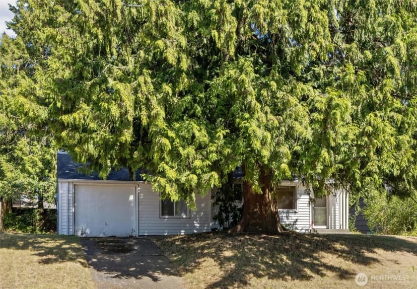 Property photo for 17030 14th Avenue Ne, Shoreline photo 3