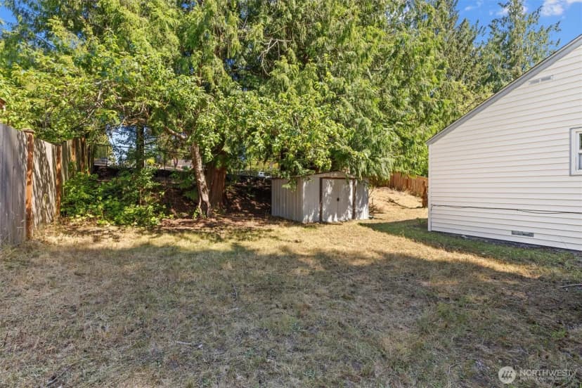 Property photo for 17030 14th Avenue Ne, Shoreline photo 25