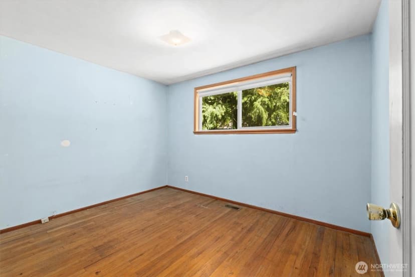 Property photo for 17030 14th Avenue Ne, Shoreline photo 15