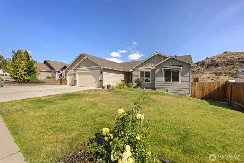 Property photo for 1015 Sunny Brooke Lane, Chelan