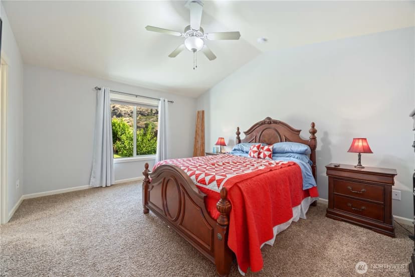 Property photo for 1015 Sunny Brooke Lane, Chelan photo 5