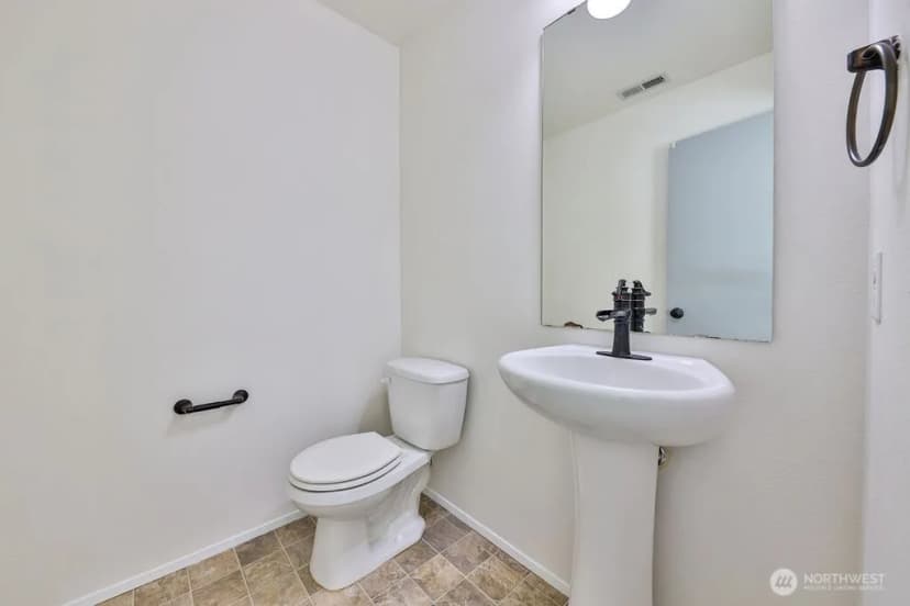 Property photo for 9419 Templeton Avenue Se, Snoqualmie photo 11