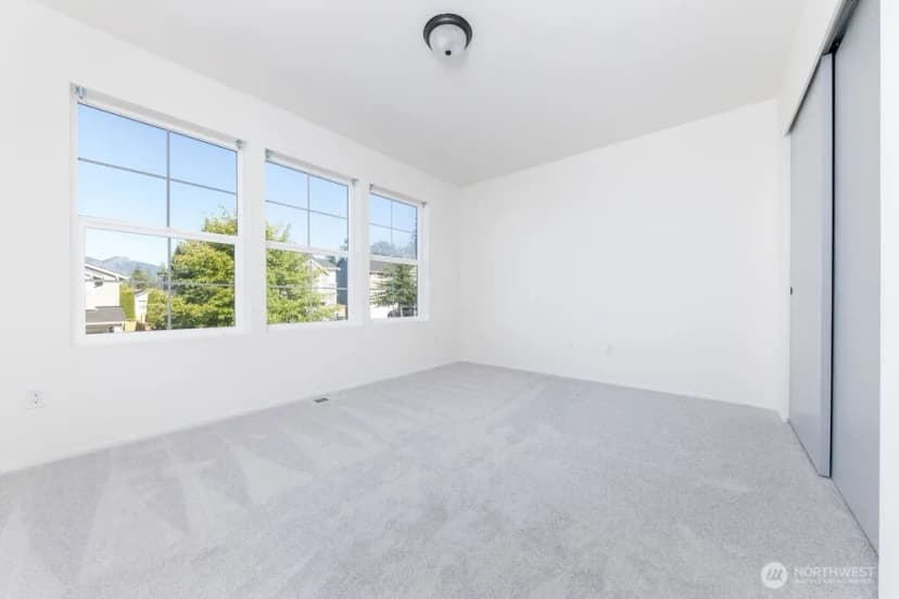 Property photo for 9419 Templeton Avenue Se, Snoqualmie photo 19