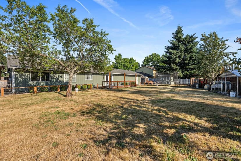 Property photo for 15604 43rd Avenue Ct E, Tacoma photo 30