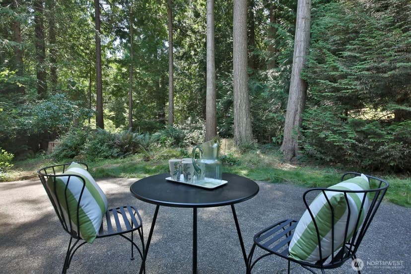 Property photo for 1098 Cedar Circle, Langley photo 29