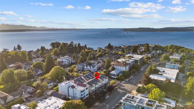 Property photo for 1609 California Avenue Sw #a, Seattle photo 3