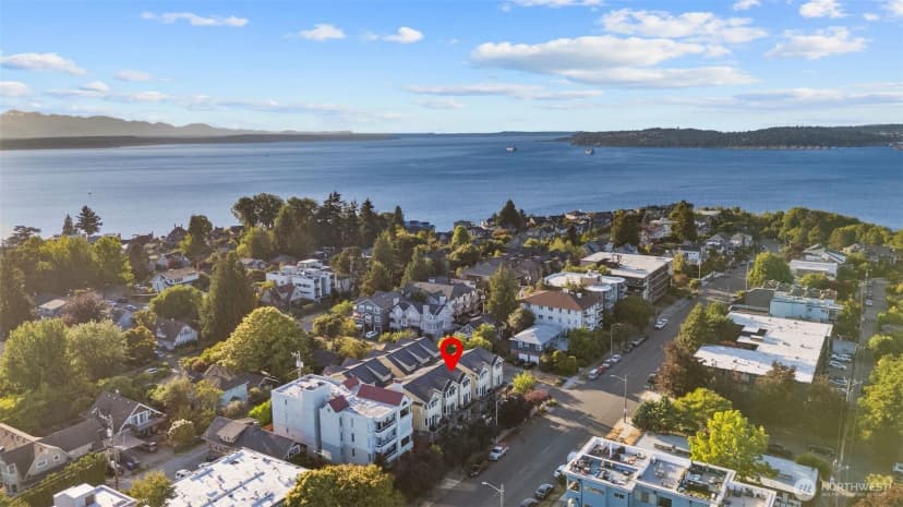 Property photo for 1609 California Avenue Sw #a, Seattle photo 3