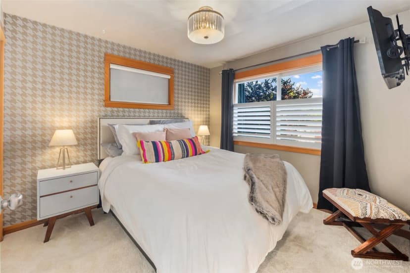 Property photo for 1609 California Avenue Sw #a, Seattle photo 13