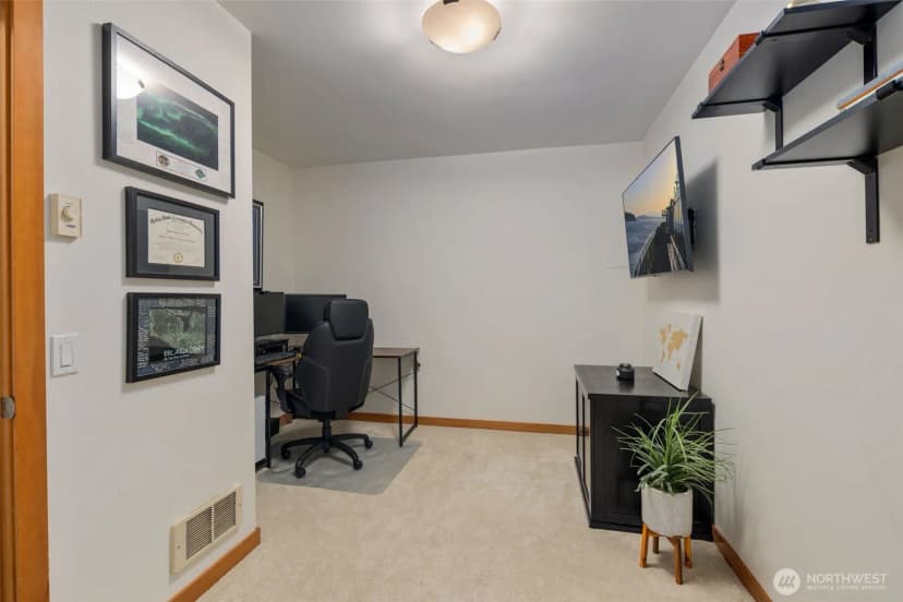 Property photo for 1609 California Avenue Sw #a, Seattle photo 16