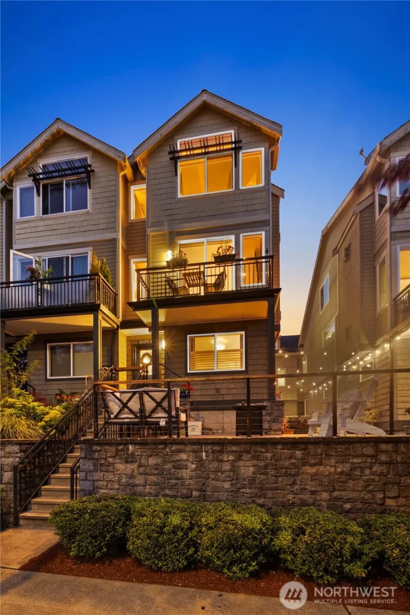 Property photo for 1609 California Avenue Sw #a, Seattle photo 2