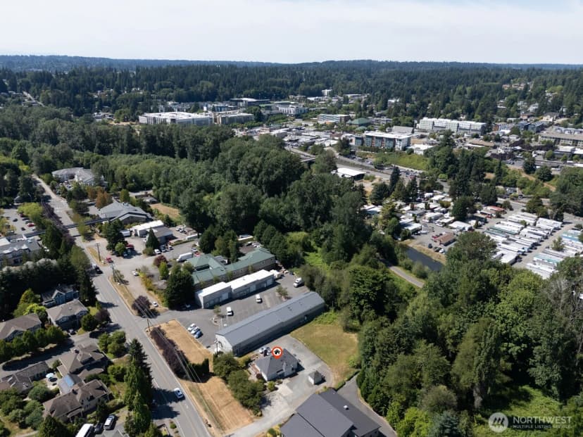 Property photo for 10516 E Riverside Drive, Bothell photo 34